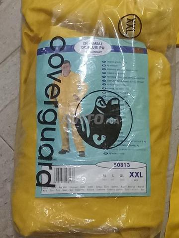 ملابس جلدية خارجية