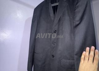 Costume en bonne état