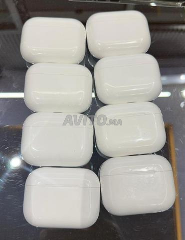 Airpod pro 3 أصلي