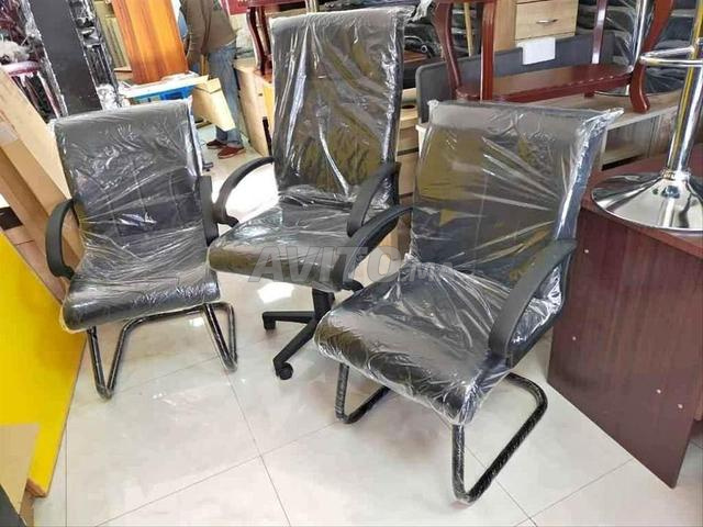 كراسي مكتبية أنيقة بجودة عملية بثمن مناسب