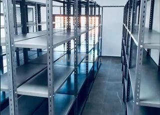 أرفف معدنية خفيفة الوزن حسب الطلب