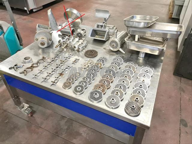 Disques et lames de hachoir à viande d'occasion