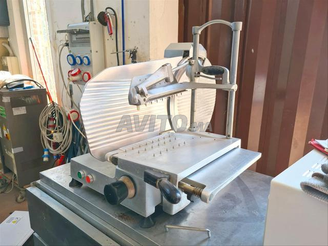 قطاعة طعام مستعملة