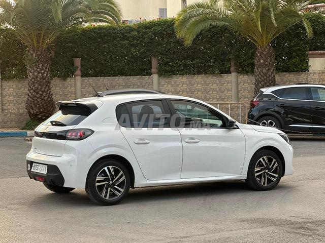 Peugeot 208 automatique