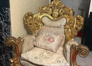 كراسي أنتيكا للبيع