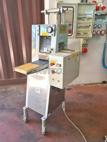 آلة معايرة اللازانيا والتاجلياتيلي المستعملة