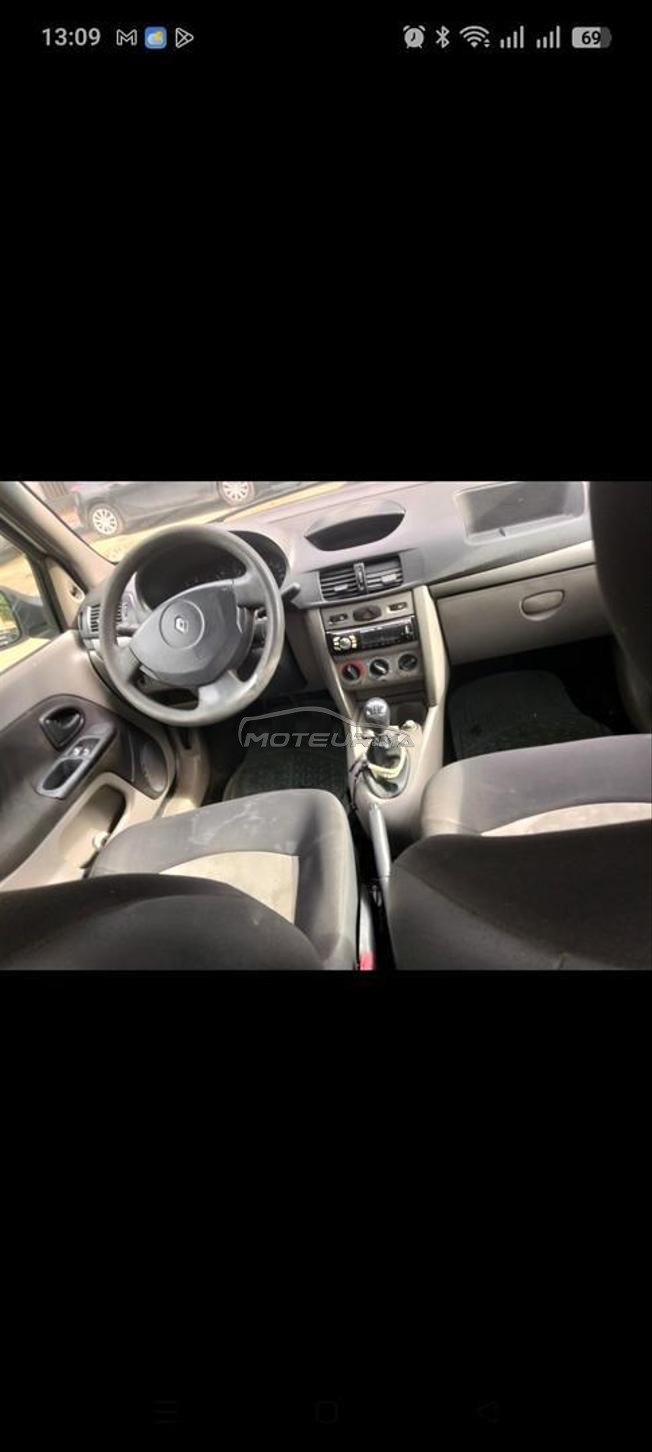 Renault Symbol Essence Manuelle 2011 à Tanger