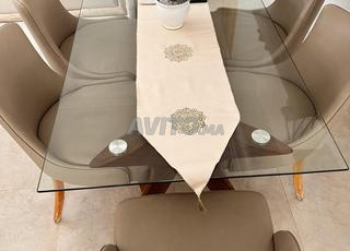 Table a manger avec chaises pour 6 personnes