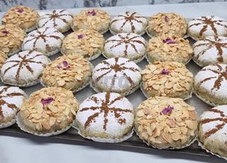 تحضير وبيع حلويات ومملحات صحية