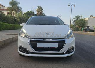 بيجو 208 كاملة المواصفات