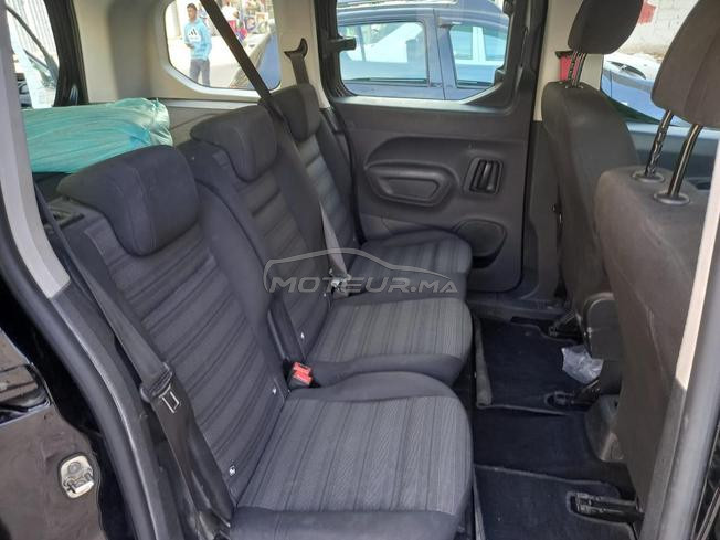 Voiture Opel combo 01/ 2022