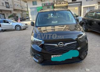 سيارة Opel combo 01/ 2022