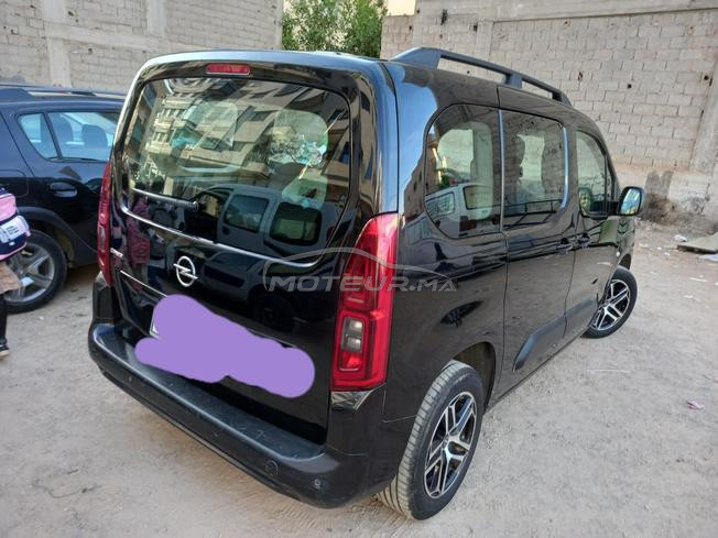 Voiture Opel combo 01/ 2022