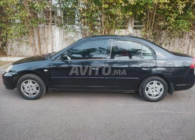 هوندا سيفيك إيسنس يدوية 2002 في الدار البيضاء