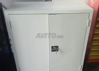 خزانة معدنية