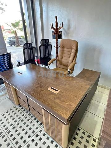 مكتب مستورد أنيق