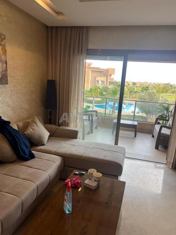 🏡 شقة T3 مفروشة بريستيجيا مطلة على المسبح