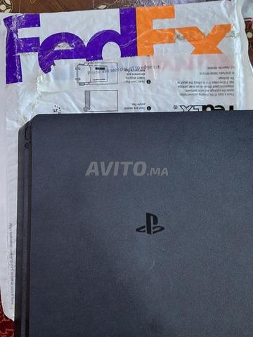 Ps4 (أمريكية) 1 تيرابايت مفلشة مع 6 ألعاب مضمنة