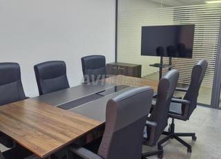 مكتب في بوزجور للإيجار