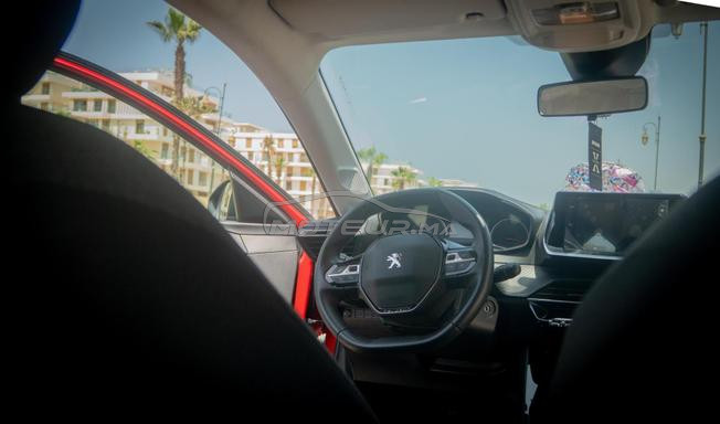 Peugeot 208 Diesel Manuelle 2023 à Rabat