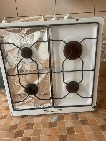 طباخة وفرن بحالة جيدة