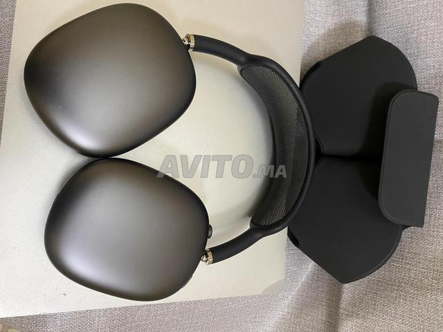 خوذة air pods max