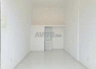 محل تجاري جديد موثق للبيع