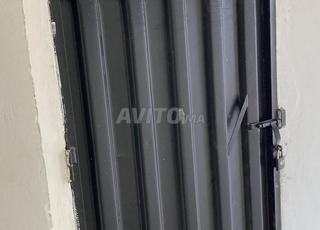 Porte en fer polyvalente