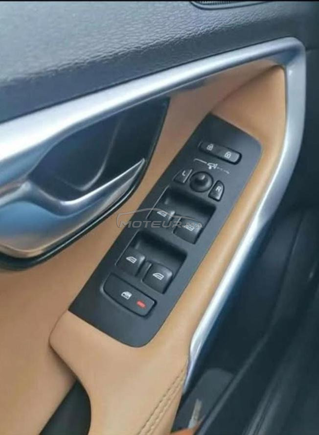 Volvo V40 Diesel Automatique 2019 à Nador