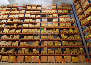 رفوف تخزين ثقيلة