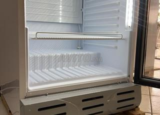 ثلاجة بباب واحد