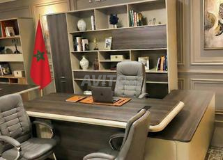 مكتب فاخر - تشطيب ممتاز