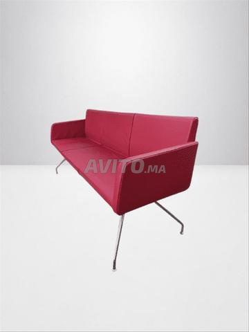 أريكة استقبال 3 مقاعد Magencia جلد أحمر