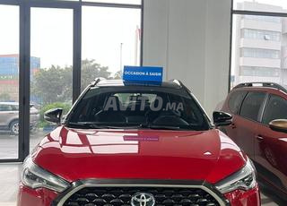 تويوتا كورولا كروس هايبرد ديستنكتيف 2021