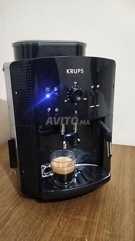 ماكينة قهوة Krups kathan wtasar EA81R870