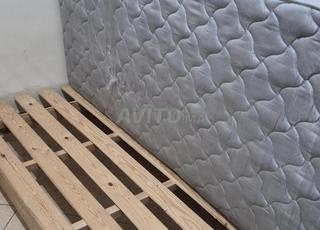 سرير للبيع - Matla & Table