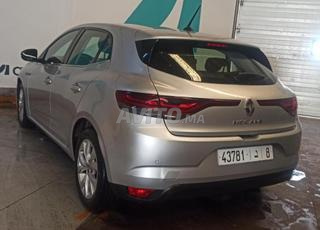 رونو ميغان 2021 في الدار البيضاء