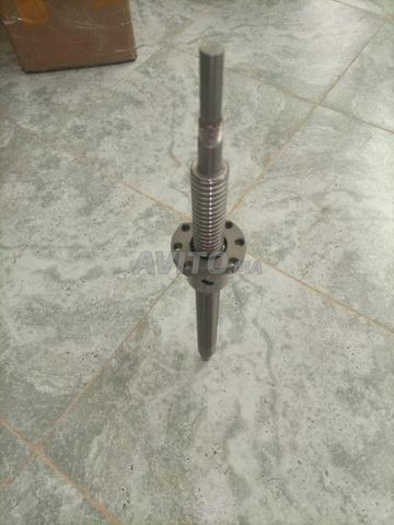 قضيب جريدة مسننة