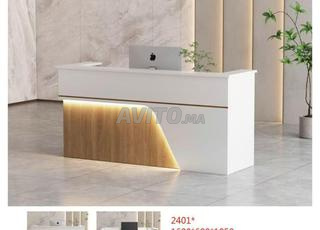 منضدة للمؤسسة / فضاء استقبال