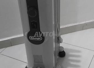 مدفأة مشعاع ديلونجي.