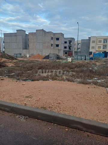 بقعة تجارية R 2 بتجزئة الهناء