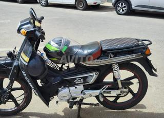 دراجة نارية c50 سوداء italika