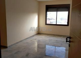 شقة جميلة في شارع الشفشاوني عين السبع