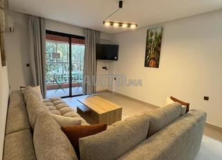 Coquet studio avec balcon