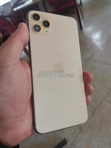iphone 11 pro max hay copieié 1er calite