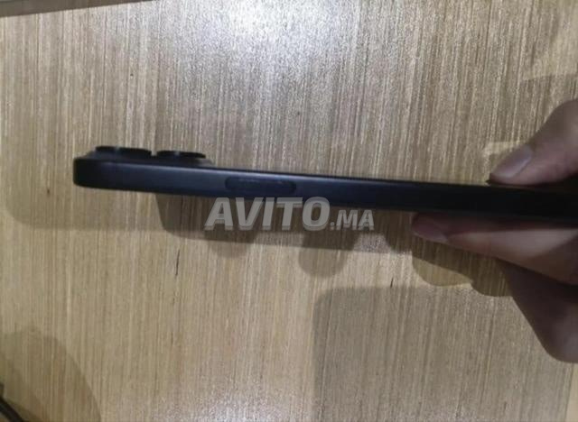 📱 iPhone 15 - 128 Go - Batterie 100