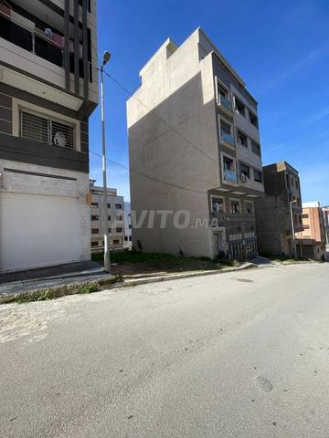 أرض منزل R 3 بالإضافة إلى مساحة إضافية في مسنانة