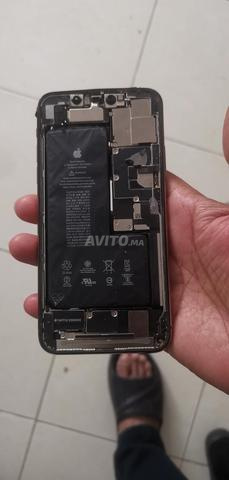 لوحة أم ايفون 11 برو ماكس