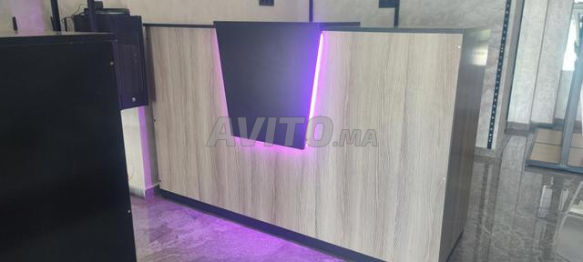 منضدة استقبال ومحلات