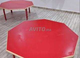 كرسي وطاولة أثاث حضانة